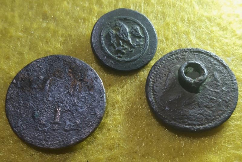 Name:  tumbled military buttons.jpg
Views: 823
Size:  76.2 KB