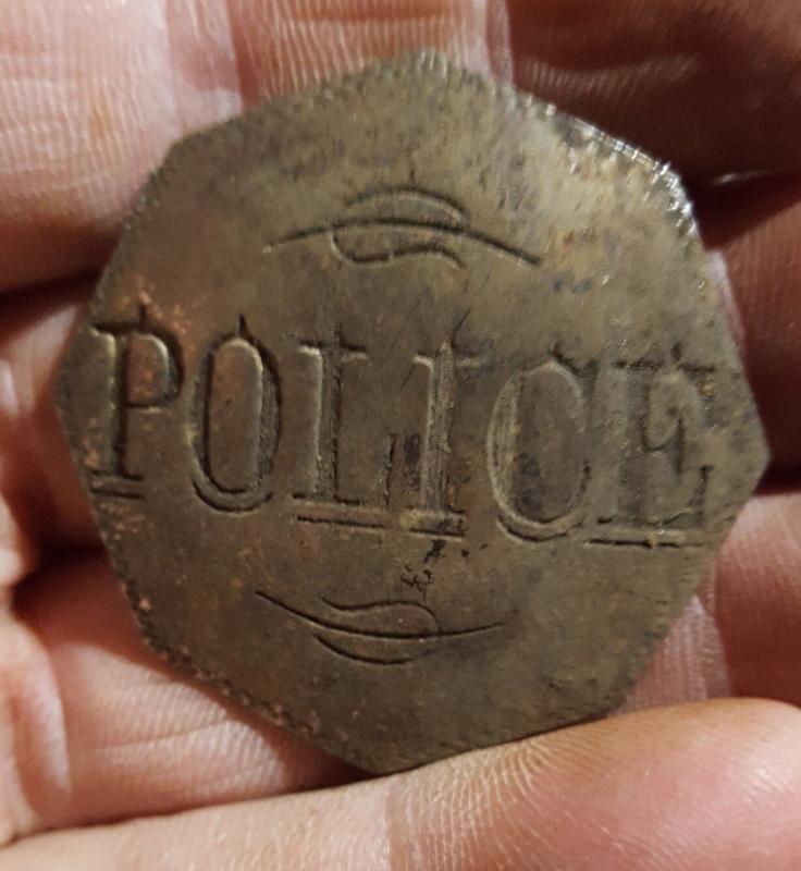 Name:  police badge uncleaned.jpg
Views: 253
Size:  60.3 KB