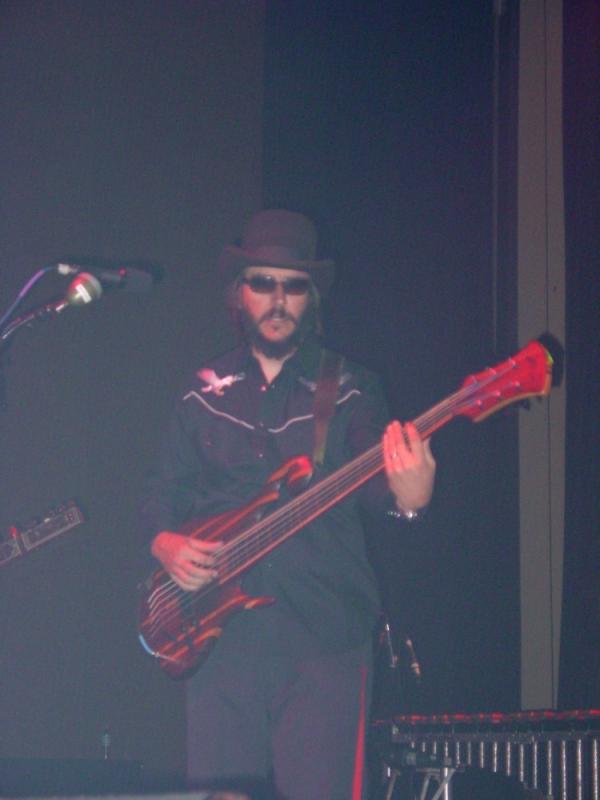 Name:  LES CLAYPOOL.jpg
Views: 197
Size:  32.9 KB