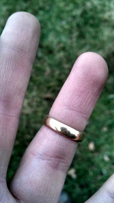 Name:  gold ring.jpg
Views: 132
Size:  42.2 KB