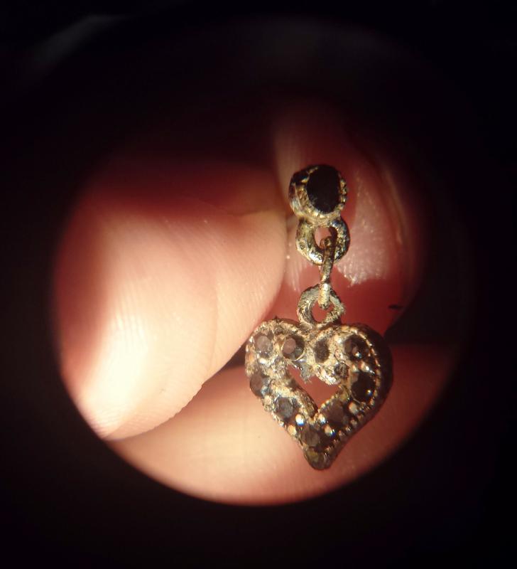 Name:  Earing.jpg
Views: 563
Size:  32.7 KB
