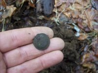 dec 27 cellar hole hunt buttons 003 [].jpg