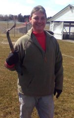 hockeyguyshovel.jpg