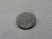 08-17-11 small decorated button.jpg