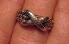 Silver Ring 12-26.JPG