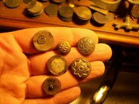 2 HUNTS BUTTONS and 2 CENT PIECE 011.jpg
