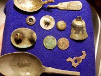 2 HUNTS BUTTONS and 2 CENT PIECE 033.jpg