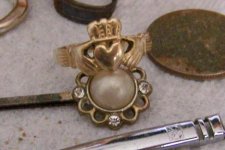 14k irish friendship ring 1.JPG