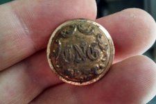 gold button.jpg