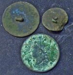26MAR13-coins-buttons.jpg