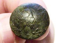 eagle artilery button closeup 2.1.JPG