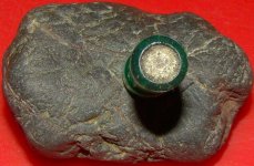 magneticrock1.jpg