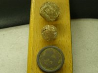 button and 2 musket balls.jpg