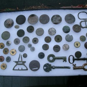 Group photo of finds 002