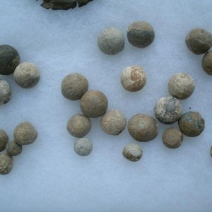 Group photo of finds 006