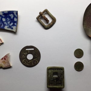 Assorted finds from 09/18
Burlington & Rutland Railroad Tag
Anchor Brand WW1 trouser buckle
1906 IH, 1918 wheat, horse tack buckle, pottery shards