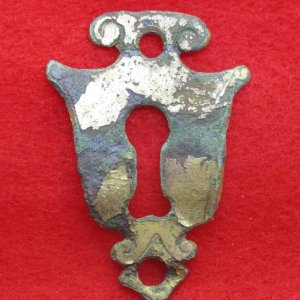 keyhole escutcheon, 1700s, England find
