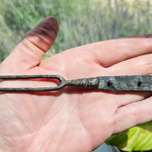 Two-pronged fork - 1700s