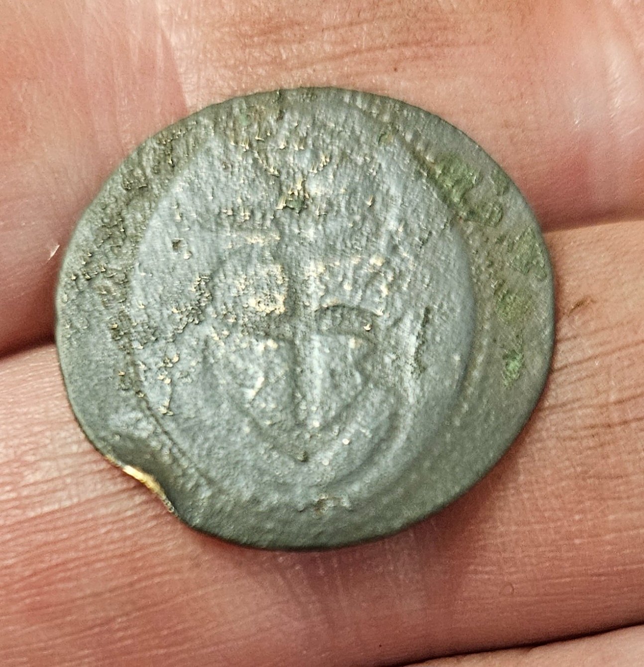 British Royal Navy coat button, 1790s