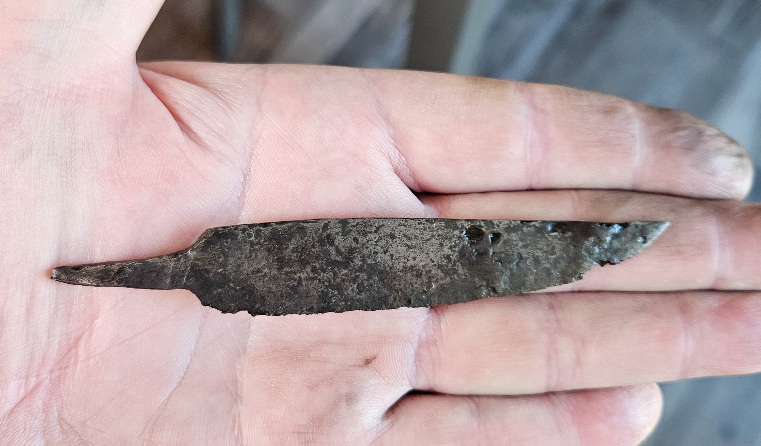 Medieval knife blade, circa 9th to 10th century