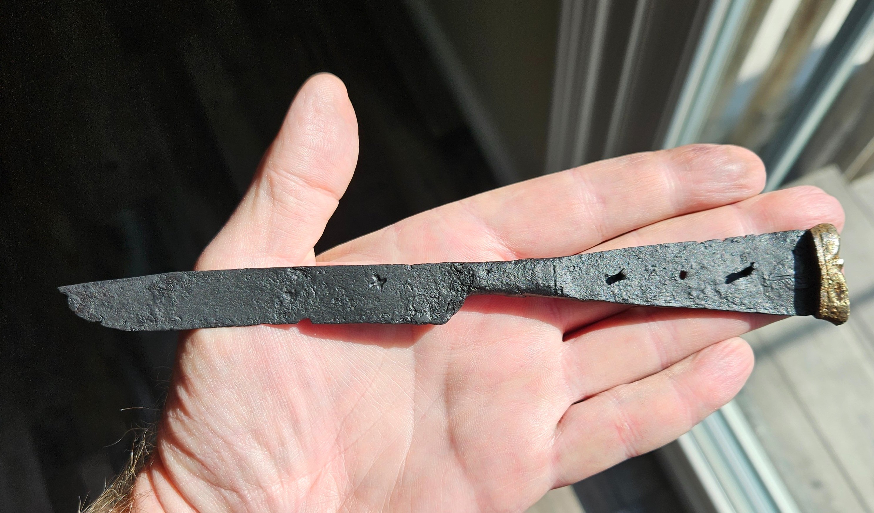 Medieval table knife with maker's mark - 1400s