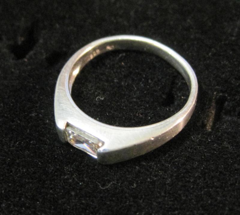 Very nice sterling ring